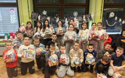 Novogodišnji paketići za naše učenike